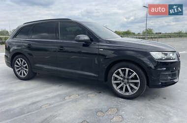 Внедорожник / Кроссовер Audi Q7 2019 в 
