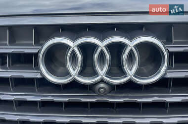 Внедорожник / Кроссовер Audi Q7 2019 в 