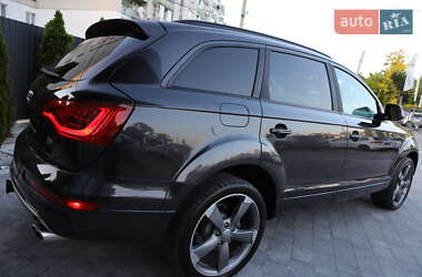 Внедорожник / Кроссовер Audi Q7 2014 в 