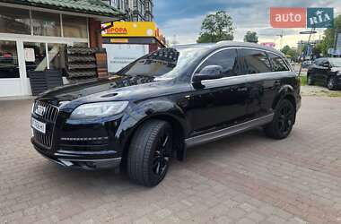 Позашляховик / Кросовер Audi Q7 2011 в 