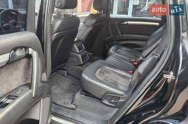 Позашляховик / Кросовер Audi Q7 2011 в 