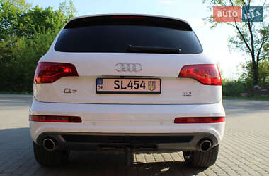 Позашляховик / Кросовер Audi Q7 2011 в 