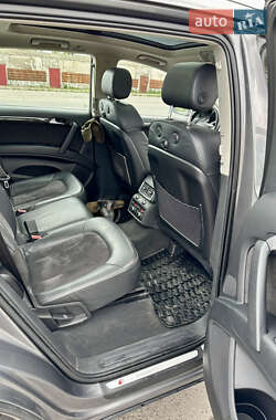Внедорожник / Кроссовер Audi Q7 2012 в 