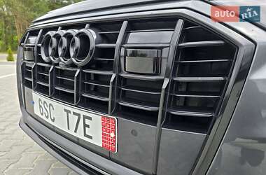 Внедорожник / Кроссовер Audi Q7 2021 в 
