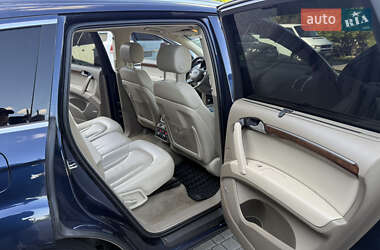 Внедорожник / Кроссовер Audi Q7 2012 в 