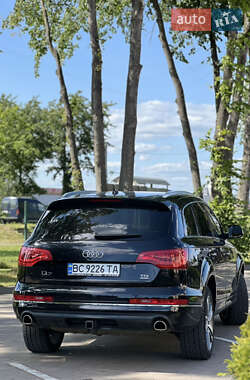 Внедорожник / Кроссовер Audi Q7 2012 в 