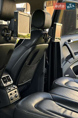 Внедорожник / Кроссовер Audi Q7 2012 в 
