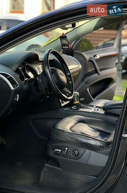 Внедорожник / Кроссовер Audi Q7 2012 в 