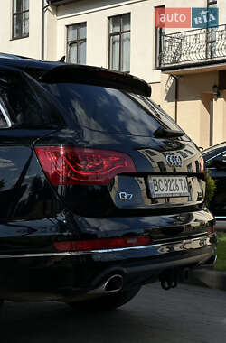 Внедорожник / Кроссовер Audi Q7 2012 в 