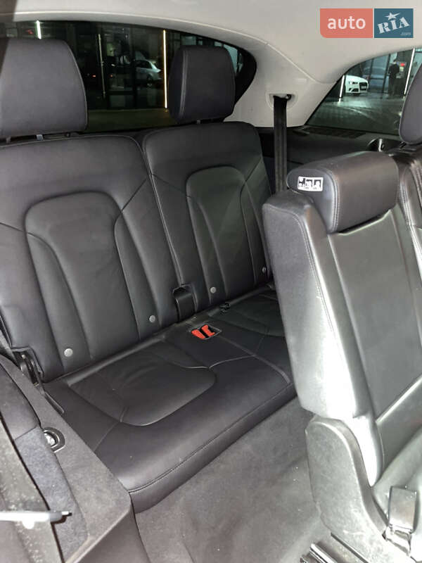 Внедорожник / Кроссовер Audi Q7 2014 в Ровно