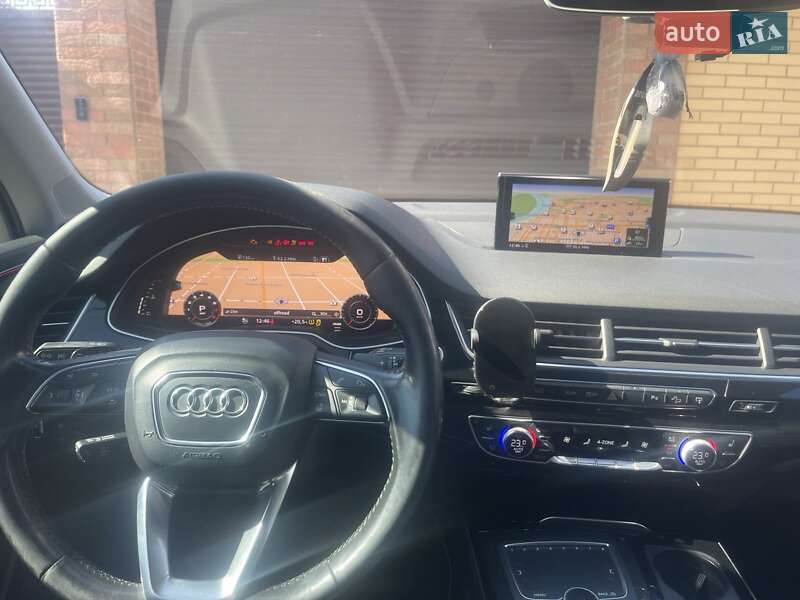 Позашляховик / Кросовер Audi Q7 2015 в Ізмаїлі