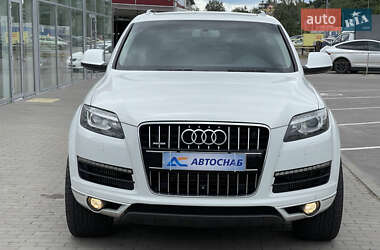 Позашляховик / Кросовер Audi Q7 2013 в 