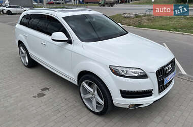 Позашляховик / Кросовер Audi Q7 2013 в 
