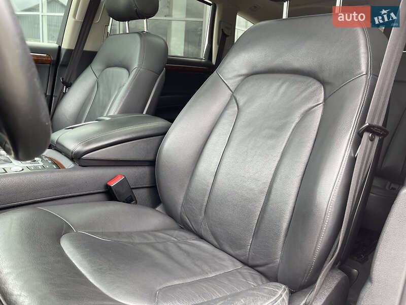 Внедорожник / Кроссовер Audi Q7 2013 в Полтаве