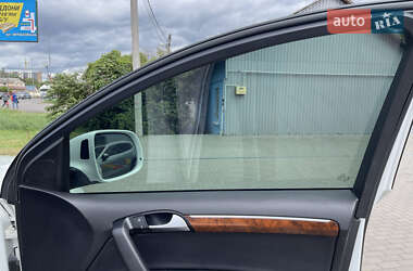 Позашляховик / Кросовер Audi Q7 2013 в 