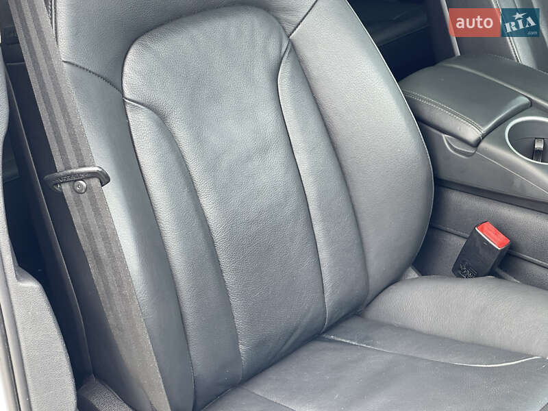 Внедорожник / Кроссовер Audi Q7 2013 в Полтаве