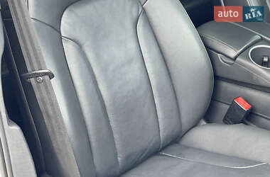 Позашляховик / Кросовер Audi Q7 2013 в 
