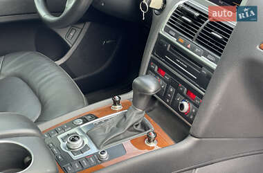 Позашляховик / Кросовер Audi Q7 2013 в 