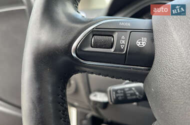 Позашляховик / Кросовер Audi Q7 2013 в 