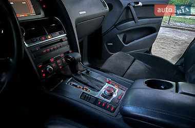 Внедорожник / Кроссовер Audi Q7 2009 в 