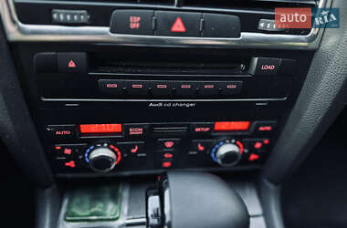 Внедорожник / Кроссовер Audi Q7 2009 в 