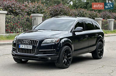 Позашляховик / Кросовер Audi Q7 2012 в 