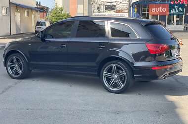 Внедорожник / Кроссовер Audi Q7 2014 в 