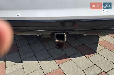 Внедорожник / Кроссовер Audi Q7 2016 в 