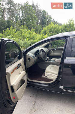 Позашляховик / Кросовер Audi Q7 2013 в 
