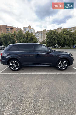 Внедорожник / Кроссовер Audi Q7 2023 в 