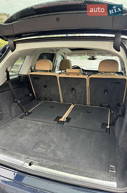 Внедорожник / Кроссовер Audi Q7 2023 в 