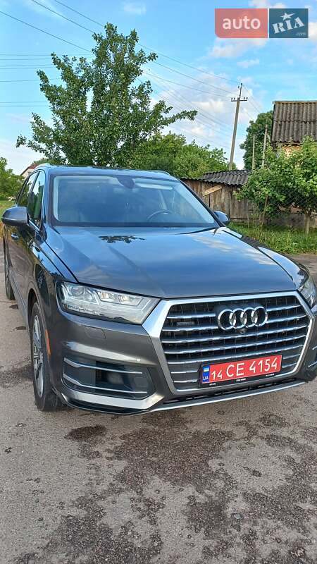 Внедорожник / Кроссовер Audi Q7 2018 в Збараже