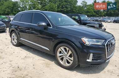 Позашляховик / Кросовер Audi Q7 2020 в 