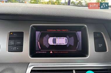 Позашляховик / Кросовер Audi Q7 2013 в 