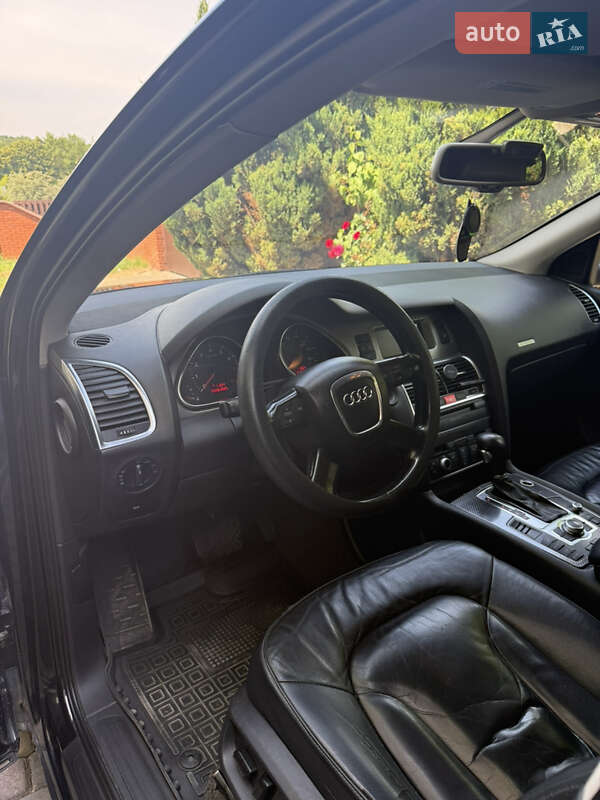 Внедорожник / Кроссовер Audi Q7 2006 в Львове