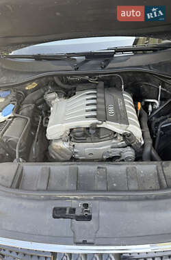Позашляховик / Кросовер Audi Q7 2006 в 
