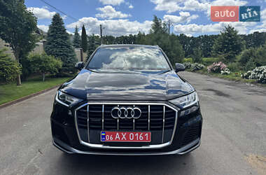 Внедорожник / Кроссовер Audi Q7 2020 в 