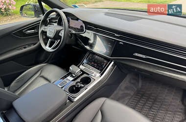 Внедорожник / Кроссовер Audi Q7 2020 в 