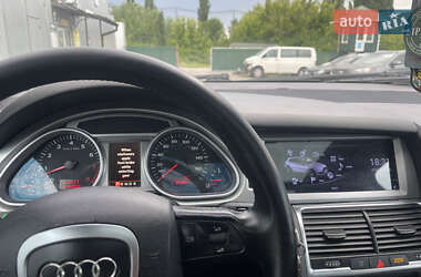 Позашляховик / Кросовер Audi Q7 2006 в 