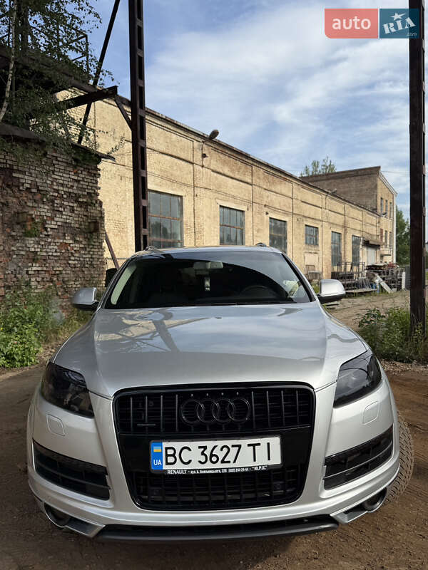 Внедорожник / Кроссовер Audi Q7 2014 в Львове