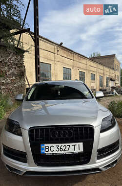 Позашляховик / Кросовер Audi Q7 2014 в 