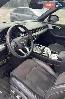 Внедорожник / Кроссовер Audi Q7 2019 в 