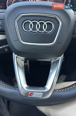 Внедорожник / Кроссовер Audi Q7 2019 в 