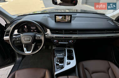 Внедорожник / Кроссовер Audi Q7 2019 в 