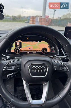 Позашляховик / Кросовер Audi Q7 2017 в Ужгороді
