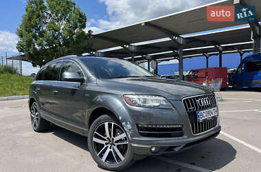 Позашляховик / Кросовер Audi Q7 2015 в 