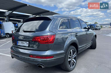 Позашляховик / Кросовер Audi Q7 2015 в 