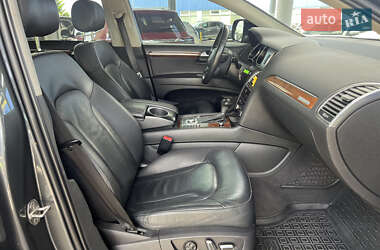Позашляховик / Кросовер Audi Q7 2015 в 