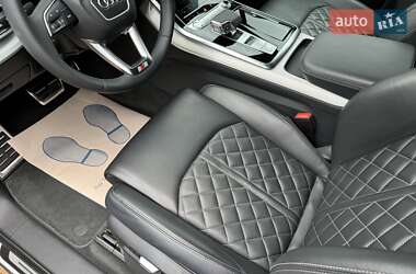 Внедорожник / Кроссовер Audi Q7 2020 в 