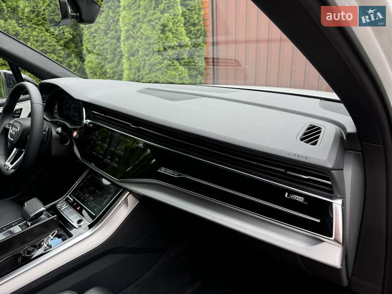 Внедорожник / Кроссовер Audi Q7 2020 в Киеве